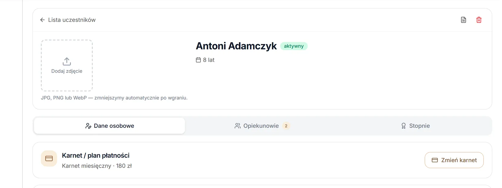 Pasek, nagłówek i zakładki edycji